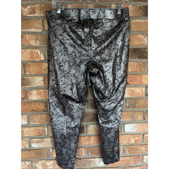 Torrid Women’s Plus Size Full Length Signature Waist Crackle Leggings Size 2X - Picture 6 of 7